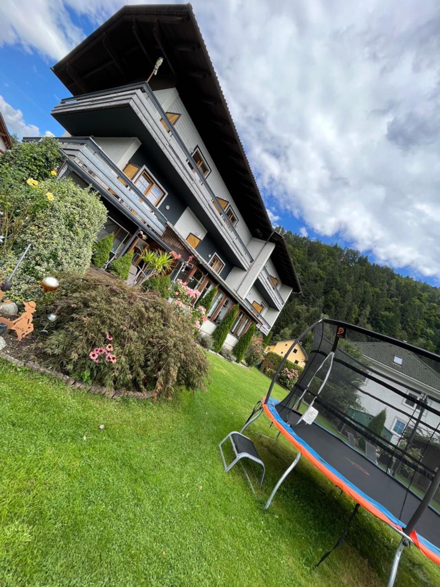 Pension Laerchenhof Döbriach Eksteriør bilde